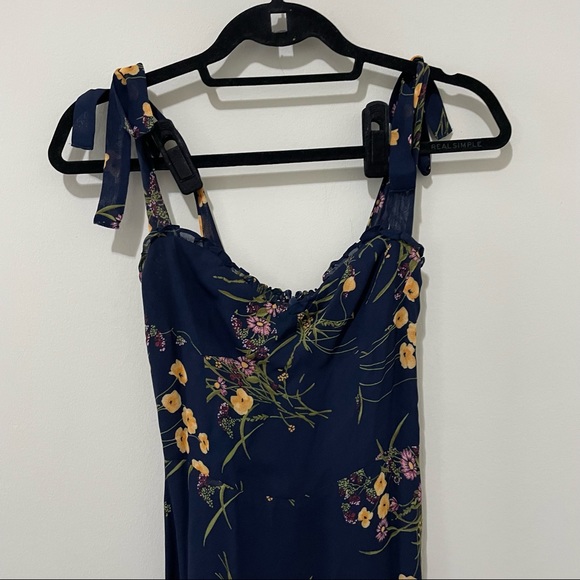 Reformation Nikita Dress in Mademoiselle - Picture 4 of 7